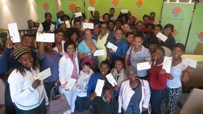 Mayor helps youngsters to study